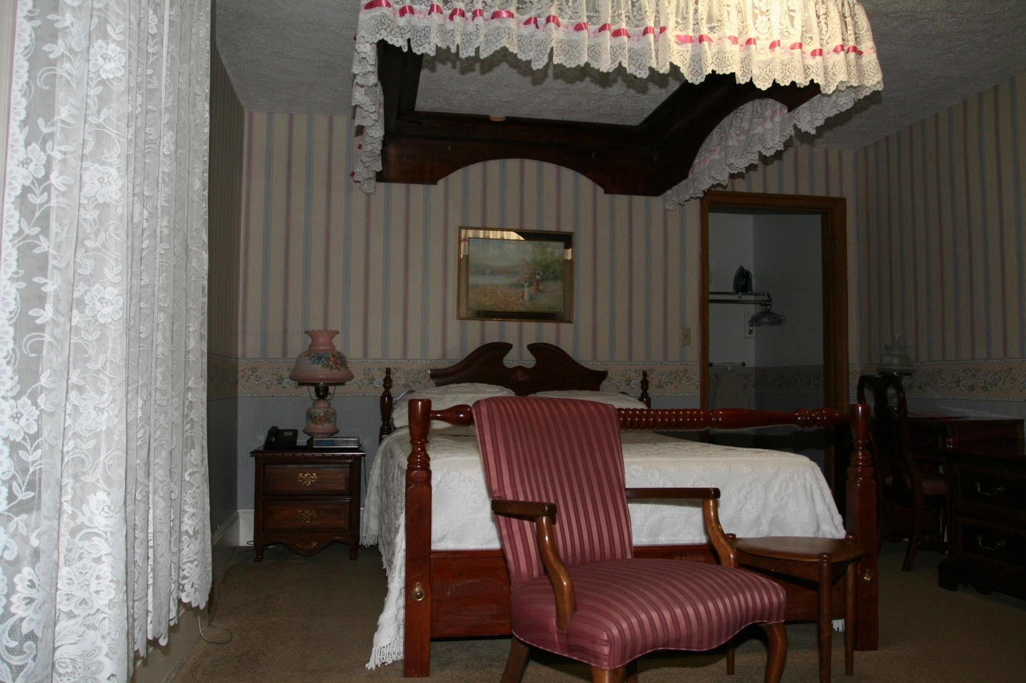 Hotel Gunter Frostburg Exterior photo