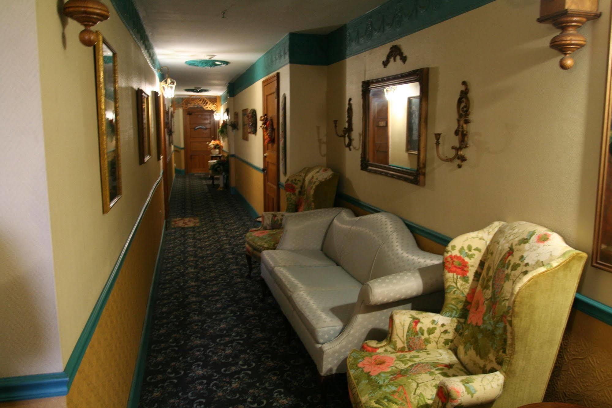 Hotel Gunter Frostburg Exterior photo